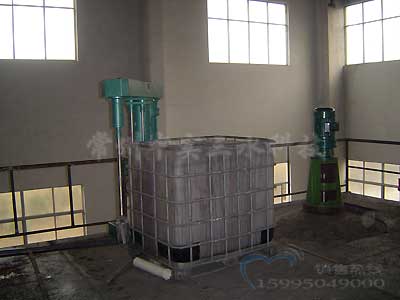 噸桶攪拌機(jī)現(xiàn)場(chǎng)